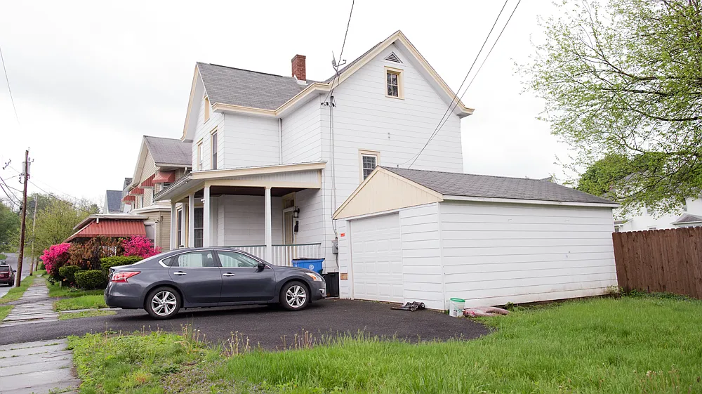 16 Abbey St photo 1