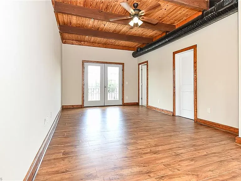 445 McAdoo Ave #445 — Photo 3