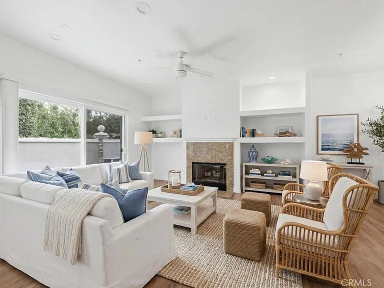 19122 Cole Ln — Photo 3