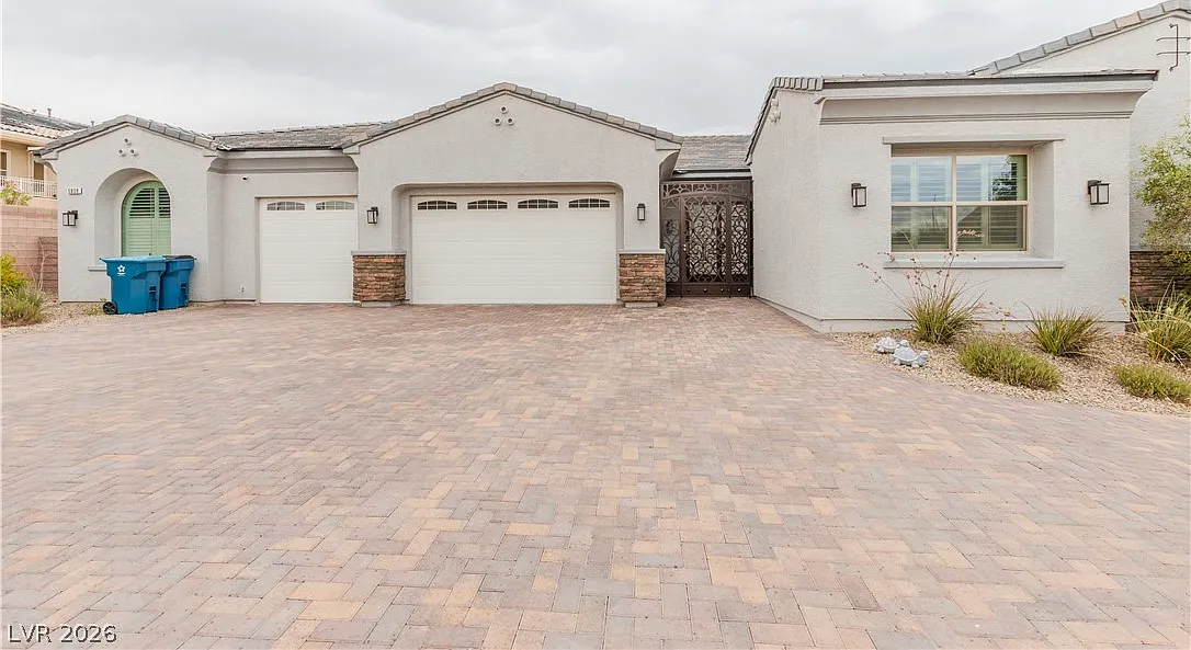 4 bed, 3.0 bath, 2745 sqft, $3,495 — Photo 1