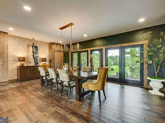 5th image of 312 Charles Rd