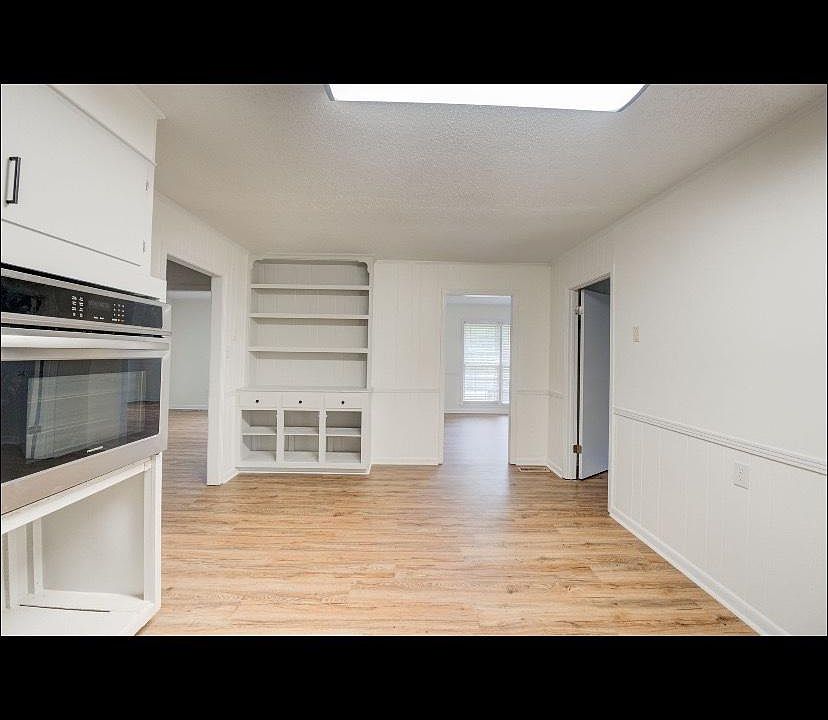 1st image of 36 Leslie Dr