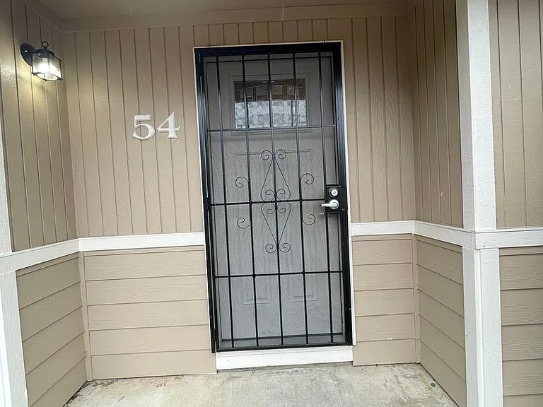 Albany Meadows Apartments — Photo 108