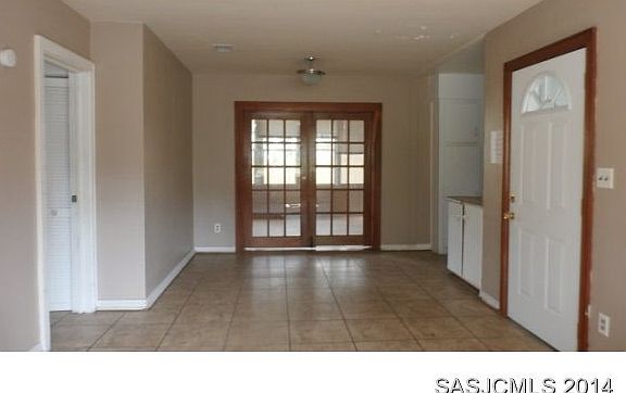 4th image of 2019 Crill Ave