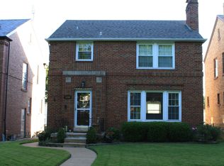 4069 Holly Hills Blvd, Saint Louis, MO 63116