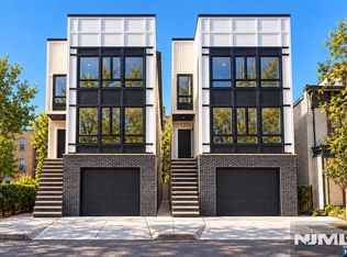 90 Garside Street, Newark, NJ 07104