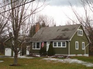 17 South St, Pollock Pines, VT 05486