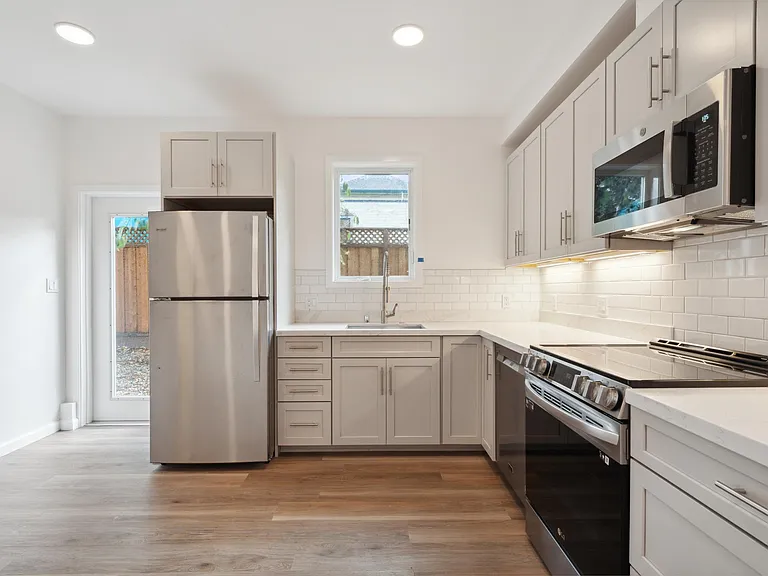 1012 Chester St #4 — Photo 5