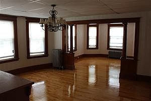 2nd image of 5 Hitchcock Rd #2