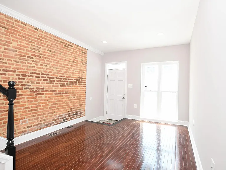 2200 Henneman Ave — Photo 14