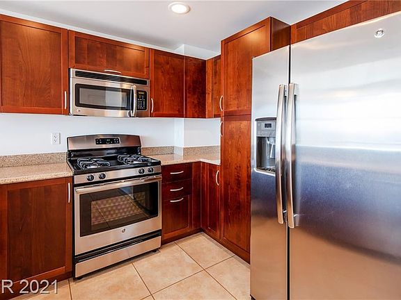 4th image of 150 Las Vegas Blvd N Unit 1911
