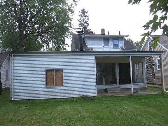4th image of 426 Hillside Dr