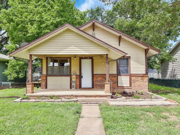 511 N Madison Ave, Sedgwick, KS 67135