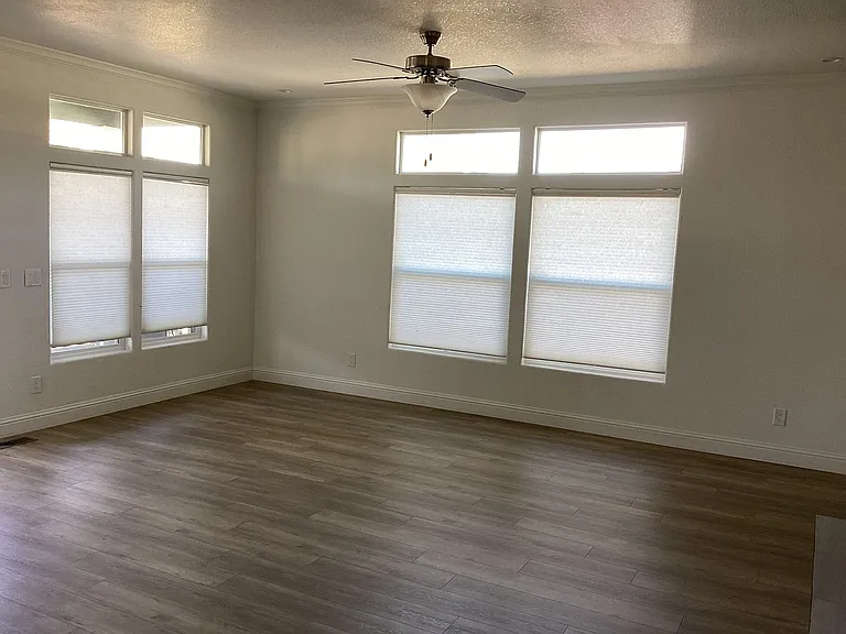2435 Felt St #107 — Photo 8