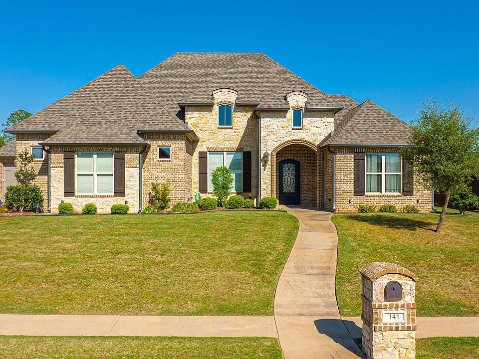 1st image of 141 Circle Club Ln