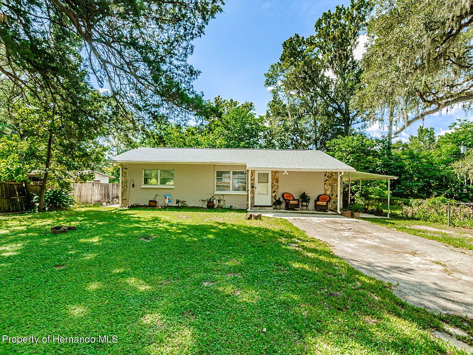 1st image of 19402 Wildwood Dr