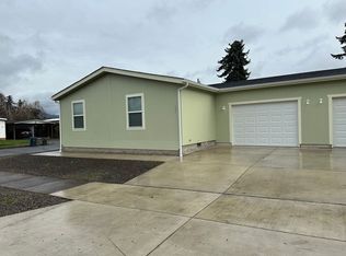 701 S 51st Pl, Springfield, OR 97478