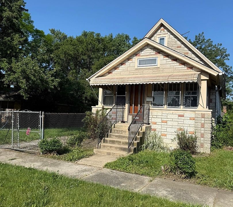2nd image of 15028 Lincoln Ave