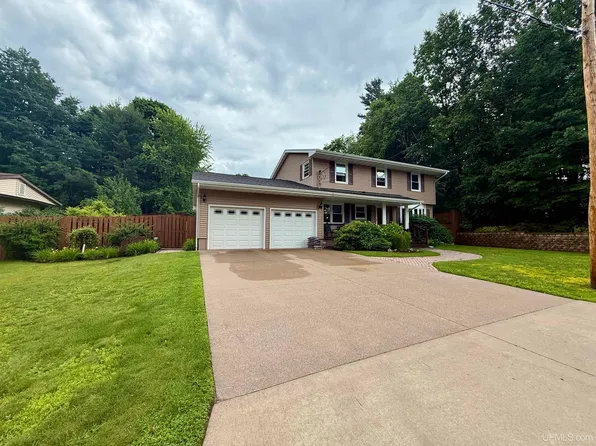 2153 Norwood St, Marquette, MI 49855