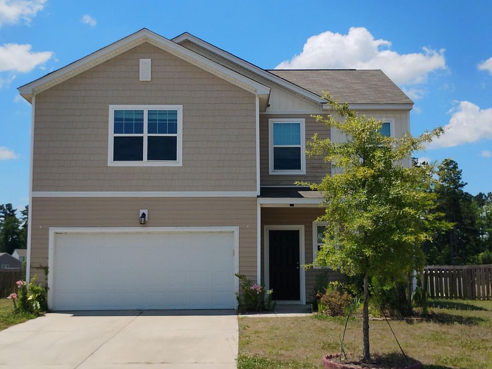 1st image of 431 Pender Woods Dr