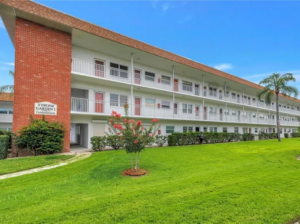 5729 13th Ave N APT 102D, Saint Petersburg, FL 33710