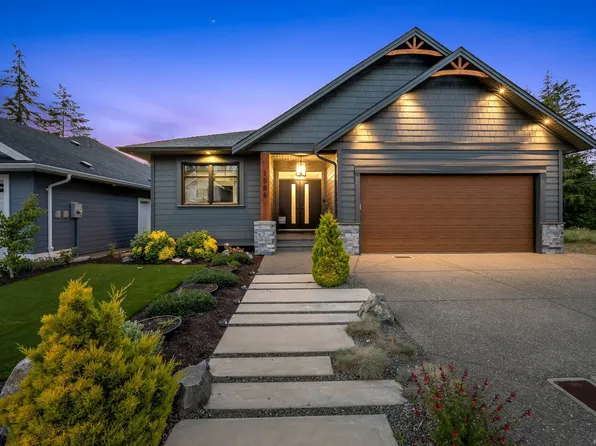 1586 Crown Isle Blvd, Courtenay, BC V9N 0G3