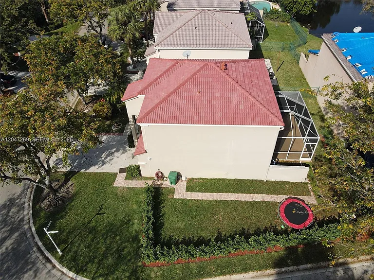 409 NW 87th Ln — Photo 26