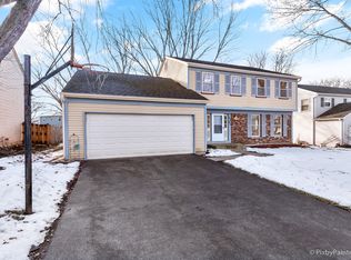 1461 Cranbrook Ave, St Charles, IL 60174