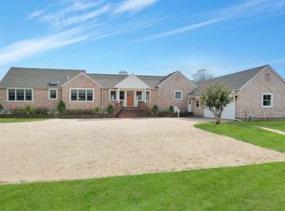 40 Tuthill Point Rd, East Moriches, NY 11940