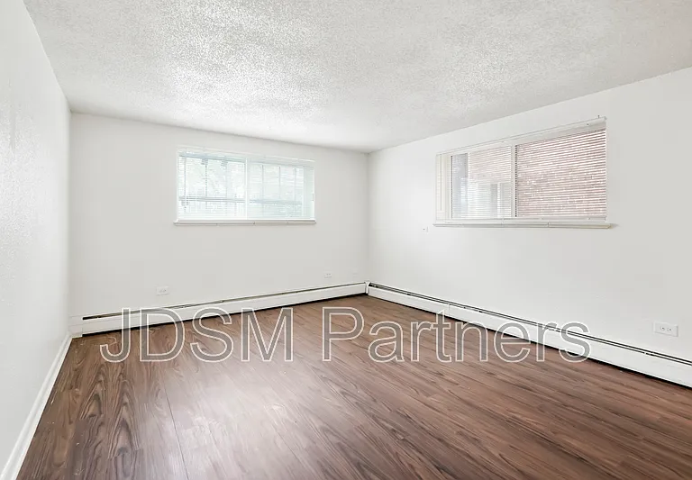 1415 N Pearl St #102 — Photo 1