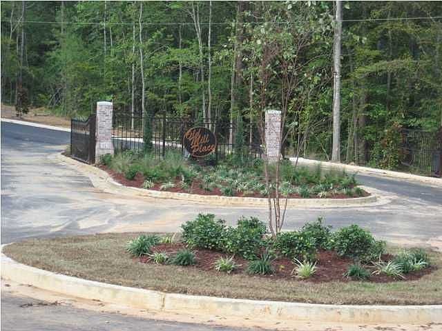2nd image of 151 Old Mill Trl