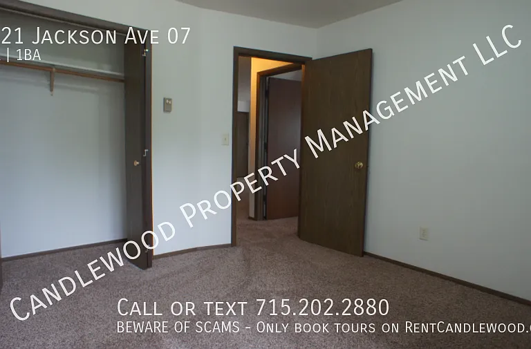 3521 Jackson Ave #7 — Photo 12