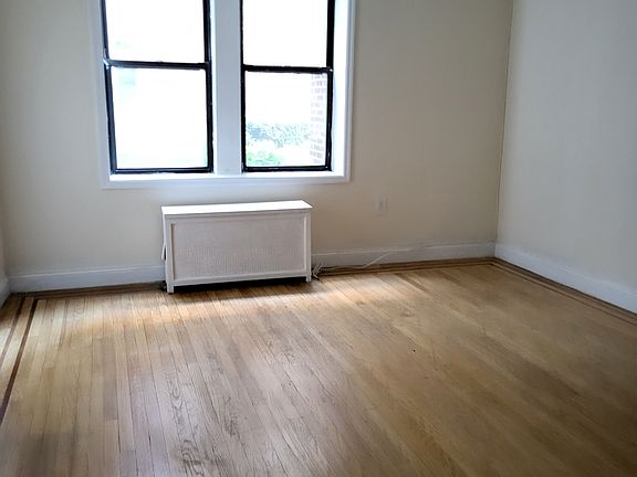 3rd image of 11525 84th Ave APT 1C