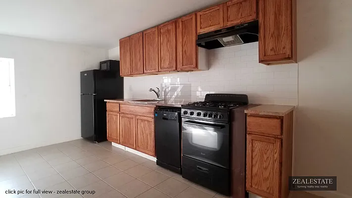 Rented by ZealEstate Group Inc | media 23