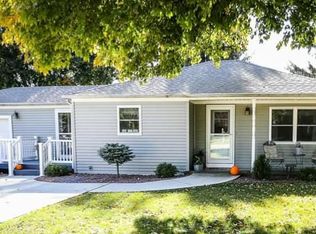 10220 Hosler Rd, Leo, IN 46765