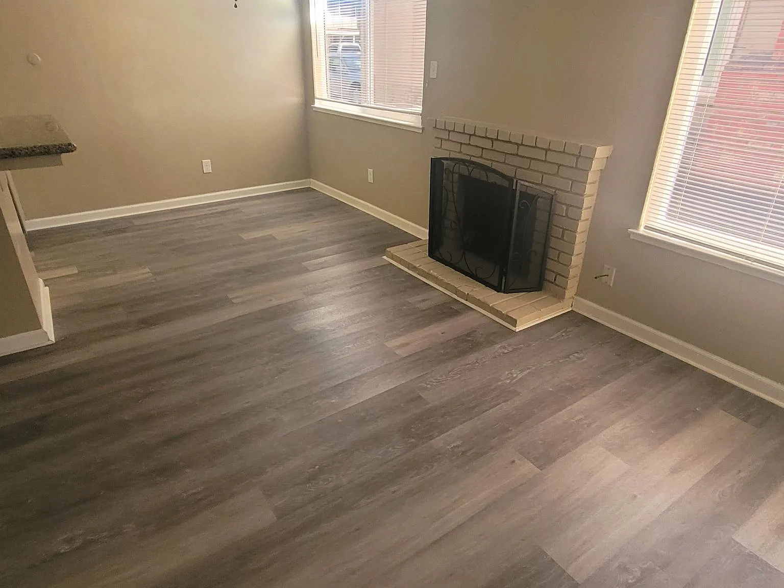 2 bed, 890 sqft, $1,775 — Photo 4