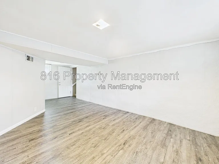 8511 Crystal Ave — Photo 29