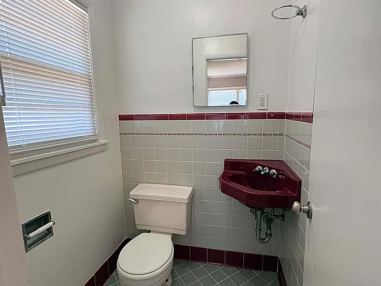 2421 S Boston Ave — Photo 13