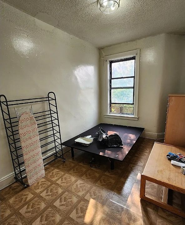 2nd image of 274 W 140th St APT 36