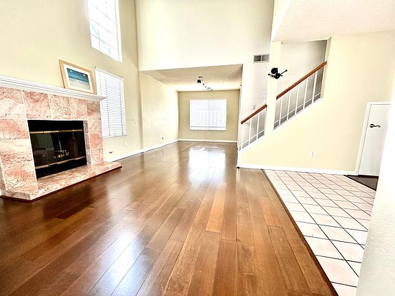 Main living room with formal dinner area
