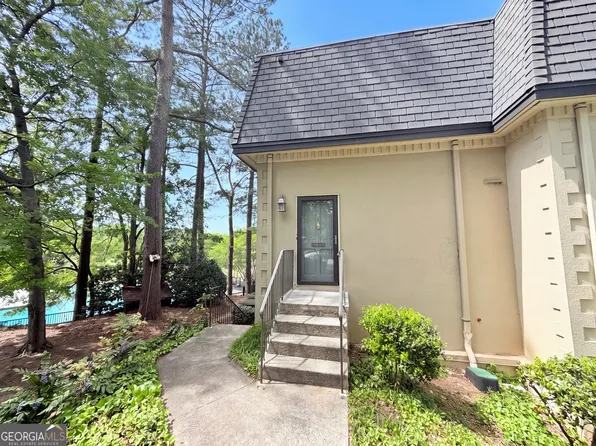 27 Chaumont Sq NW, Atlanta, GA 30327