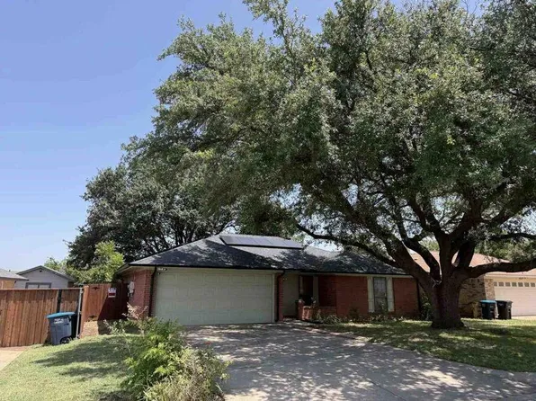 2820 Whitehurst Dr, Fort Worth, TX 76133