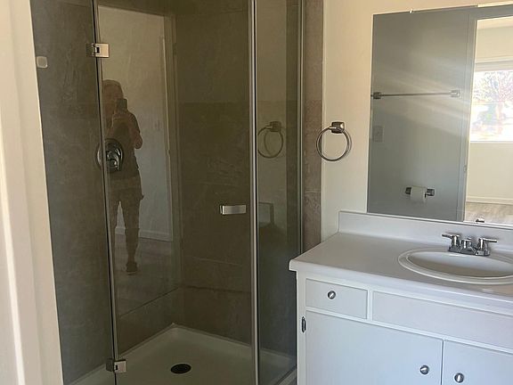 5th image of 55130 Airlane Dr