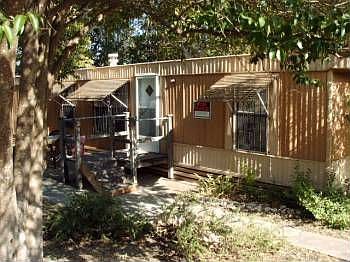 1st image of 102 Wood Dr