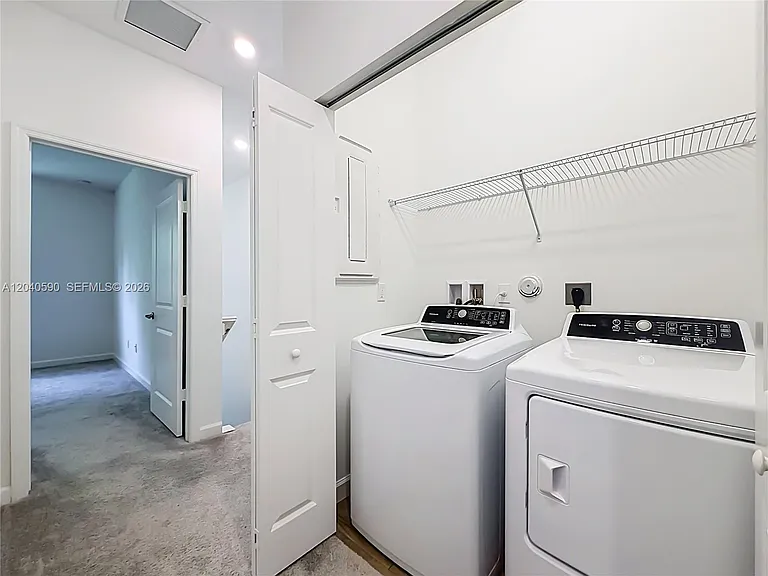 4607 Hollister Ave #4607 — Photo 25
