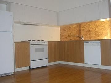 5th image of 1560 N Milwaukee Ave Front 3