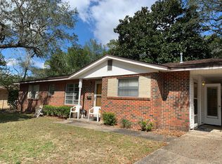 404 Andrew Dr, Valparaiso, FL 32580