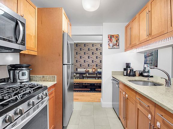 3rd image of 380 Lenox Ave APT 3J