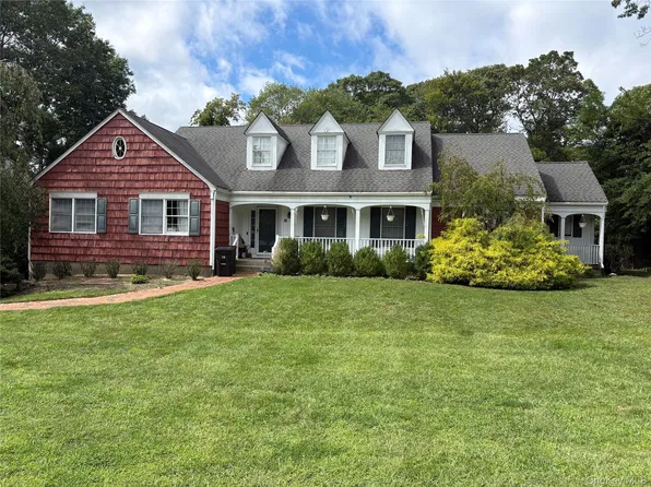 16 Josephine Boulevard, Shoreham, NY 11786