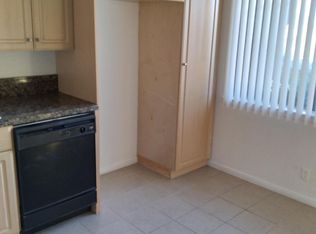 Crestwood Townhomes, Victorville, CA 92395